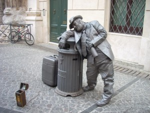 rome-street-performer